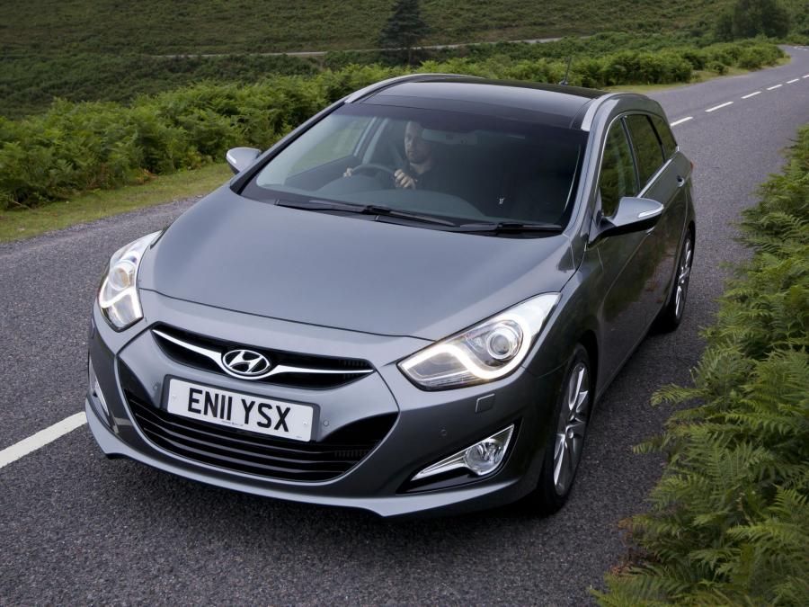  Hyundai i40 Station Wagon CRDi 2011 года  (UK) (фото 133 из 146)